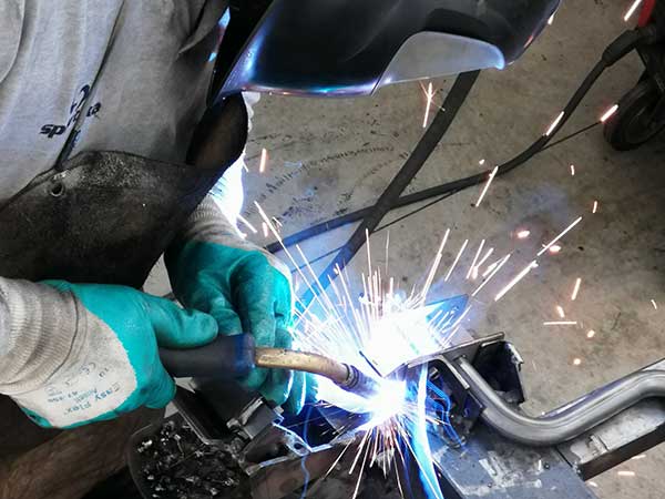 lavorazioni-meccaniche-lamiere-modena-maranello lavorazioni-meccaniche-lamiere-modena-maranello